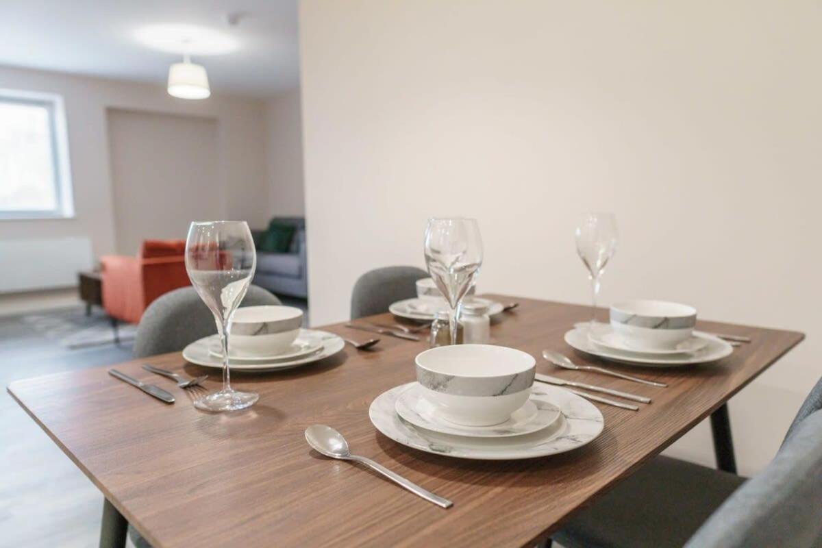 Bright 2 Bed Apartment Manchester - Sleeps 4 Dış mekan fotoğraf